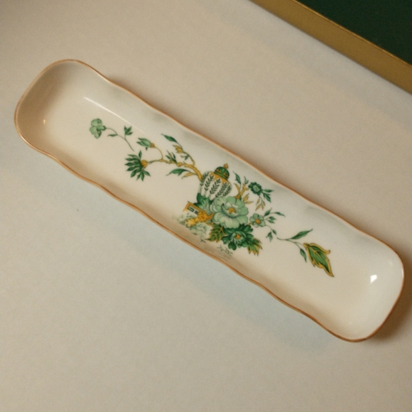 Vintage Floral Jewelry Small pagoda Tray Dish in original box - Picture 2 of 8